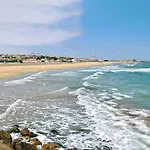 Belle Avec Climatisation, Piscine 10 Min Des Plages Et 30 Metres Du Massif De La Clape Dom wakacyjny