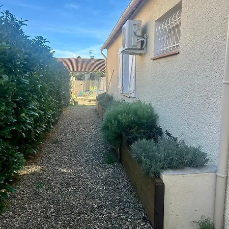 Belle Avec Climatisation, Piscine 10 Min Des Plages Et 30 Metres Du Massif De La Clape فلوري
