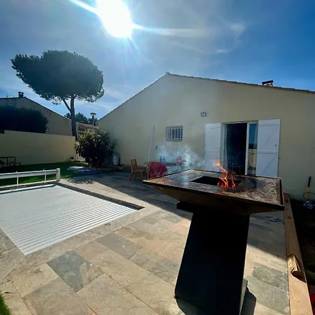 بيت للعطل Belle Avec Climatisation, Piscine 10 Min Des Plages Et 30 Metres Du Massif De La Clape
